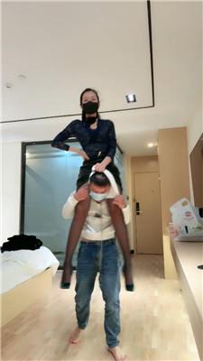 【多多】骑马骑脖/高跟踩踏 JS250312-17