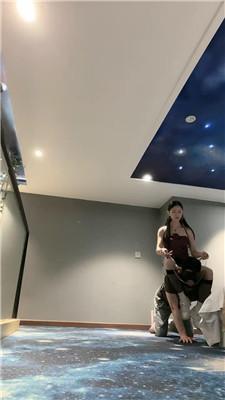 【琳达】骑马喂口水/强制闻白袜黑丝 bf50981