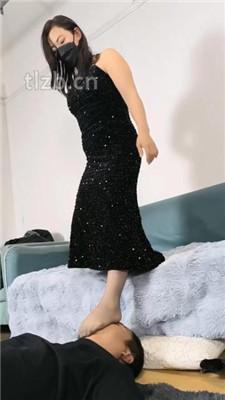 【冰爷】短靴高跟虐乳/臭脚捂脸