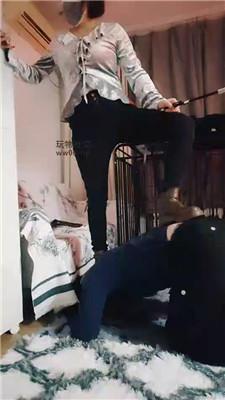 【百变小妈】短靴踩虐/骑马强制驯化 JS250104-25