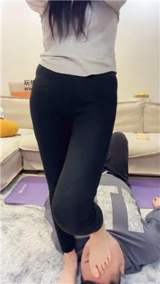 【埋汰】坐脸窒息玉足踢踹 JS250105-8