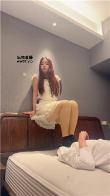 【球球】骑马狗爬-黑棉袜脚踩踏 bf52306