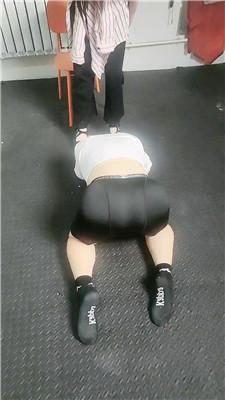 【鸿运】体校女神重度虐打【双视角版】JS250422-19