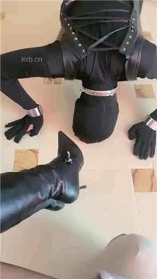 【高傲】胯下辱/重度鞭打/长靴美腿虐杀/口水吐脸