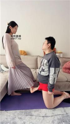 【埋汰】玉足踩虐健身教练 JS250301-6