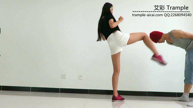 超漂亮天依女主暴打小流氓！