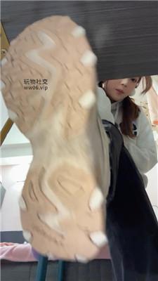 【兔兔酱】桌底的狗    250220-22