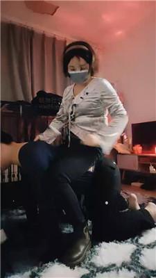 【百变小妈】短靴踩虐/骑马强制驯化 JS250104-25