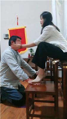 【鸿运】高跟踩狗爪-连环耳光【三视角版】 JS250429-6