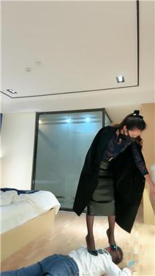 【多多】高跟踩踏/黑丝美腿诱惑 JS250312-23