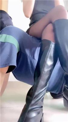 【路子】坐脸窒息/长靴黑丝踩踏【完整版】