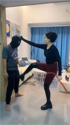 【猫爷】过膝长靴踩踏/鞭打/骑马/耳光