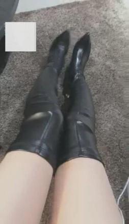 【VIVI】皮靴肉丝高跟下的狗畜牲