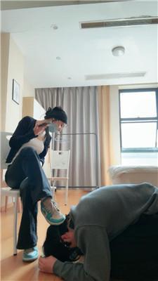 【桃子】狗链遛狗-重度鞭打 JS250322-6