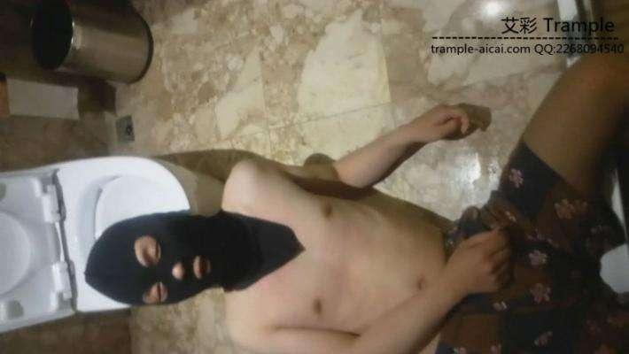 92年美女技师的初次调教