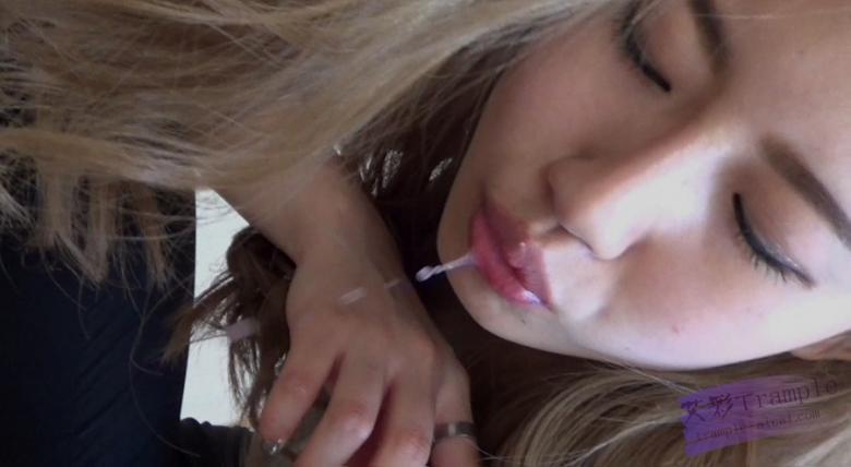 没用的废物就该死在女王胯下