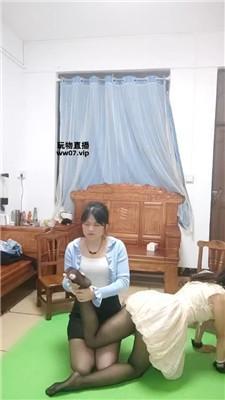 【熊宝】女神母畜-偷舔脚的下场 bf51238