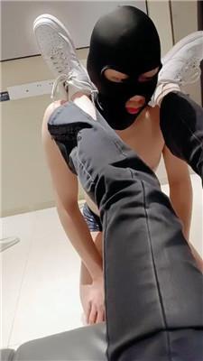 【奇了怪了】小白鞋白袜踩踏 bf50346