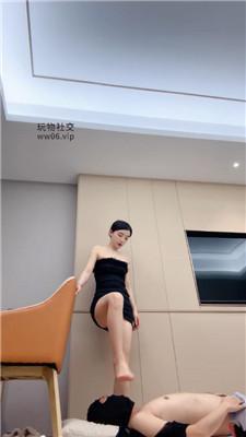 【领主】玉足美腿全体重踩踏 bf50389