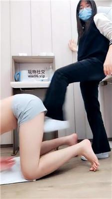 【奇了怪了】空军一号白袜踩家奴 JS250222-35