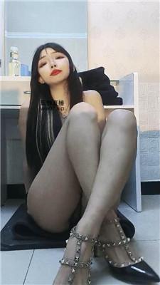 【绝美兔】一个屁鹿一次    250225-3