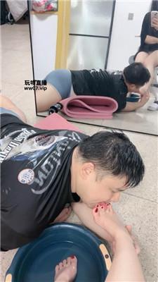 【甜音】狗嘴伺候主人沐足 JS250412-3