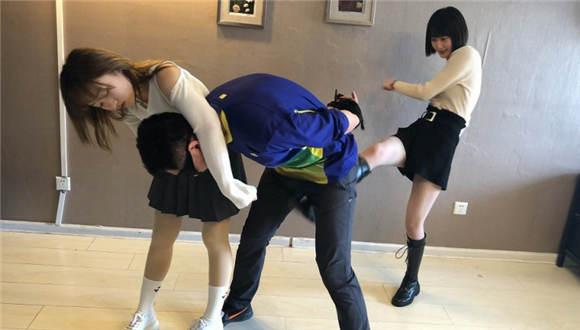 惩治变态摄影师