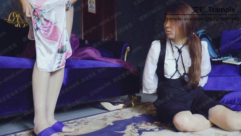 馨雨虐流浪母狗