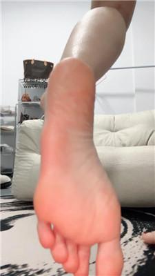 【怡宝】来咯来咯    250221-21