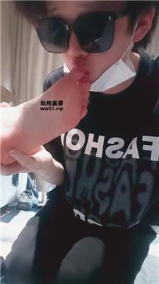 【羽唯】酸臭原味玉足狂舔 JS250411-36