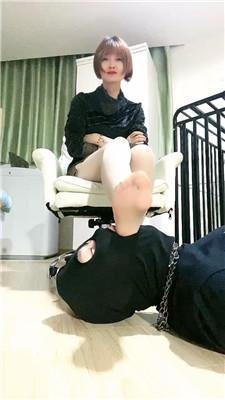 【缘彼大大】近距离-酸臭肉丝脚深喉 JS250324-12