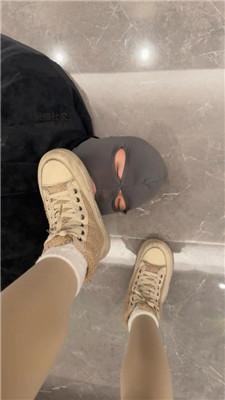 【素人挖掘机】素人S-运动鞋白袜肉丝踩虐 bf50154