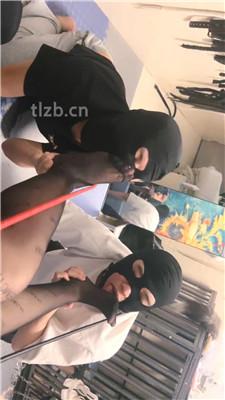 【木子大大】双奴下跪犯贱狂舔脏鞋/求赏赐圣水