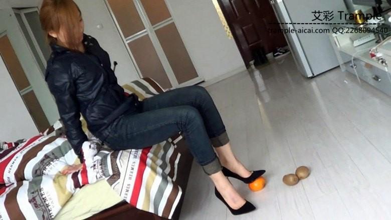 黑冰踩水果榨水果酱