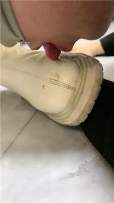 【领主老大】长靴碾压狗爪/鞭打/骑狗背/舔超脏靴子