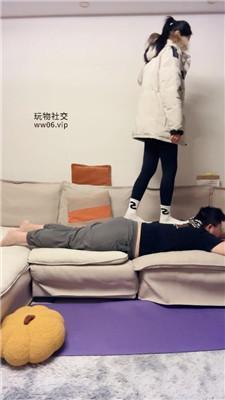 【埋汰】白袜脚踢踹/骑马踩踏 bf49788