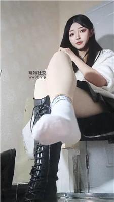 【绝美兔】平开来的靴底早教课    250218-11