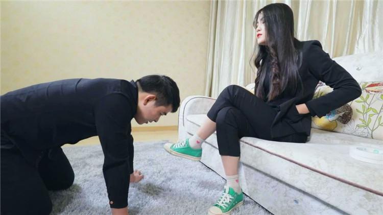 曼捌帆布鞋踩踏踩头羞辱舔鞋