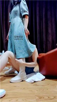 【奇了怪了】内裤套头-长靴虐杀 bf49827