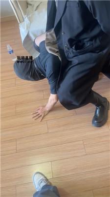 【00后情侣】情侣主-电竞酒店脏鞋玩奴隶 JS250414-21