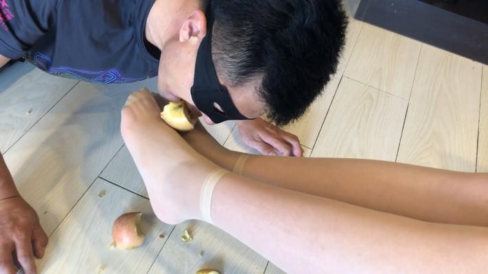 【蛋碎娇娃】美女惩治恶癖邻居 YC-230301