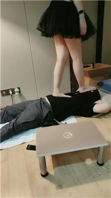 【珮珮】御姐S全体重踩踏 bf52500