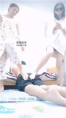 【高兴儿】双S-轮流全体重踩踏/伺候沐足【双视角版】 JS250114-9