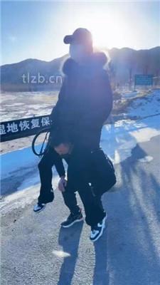 【沐夏夜】户外景区溜双狗