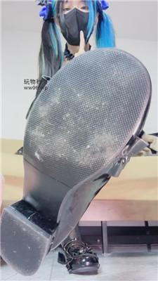 【奶味小仙女】全家跪舔奶皇    250101-4