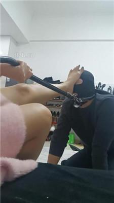 【冷皇】袜子塞嘴暴力踢踹