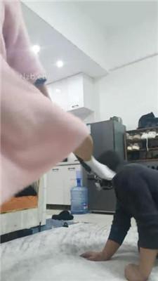 【冷皇】袜子塞嘴暴力踢踹