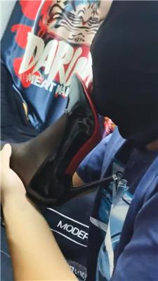 【丝温】小混混女S-黑丝高跟跪舔/骑马踩踏