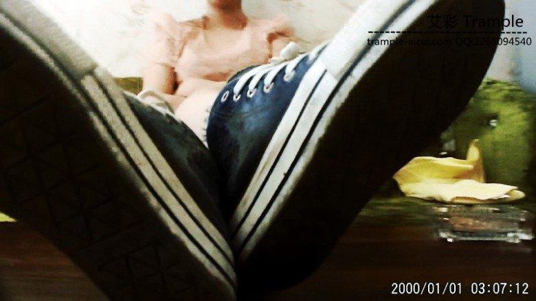 大二学生帆布棉袜虐裆