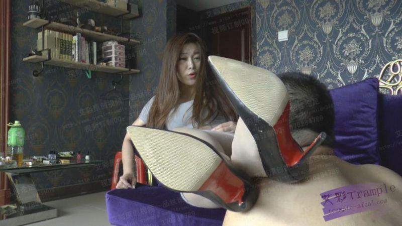 艳艳奶奶耳光调教 艳艳奶奶耳光调教